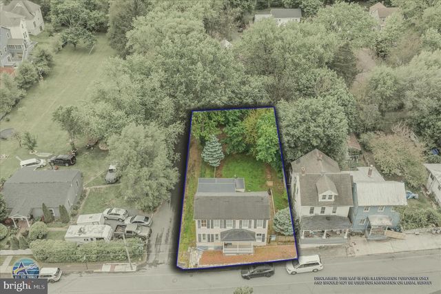 224 PENNSYLVANIA AVE, Martinsburg, WV 25404