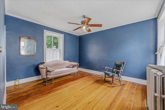 224 PENNSYLVANIA AVE, Martinsburg, WV 25404