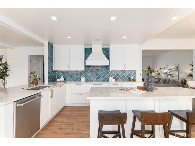 9047 Mountain Laurel Way, Highlands Ranch, CO 80126