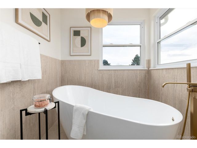 9047 Mountain Laurel Way, Highlands Ranch, CO 80126