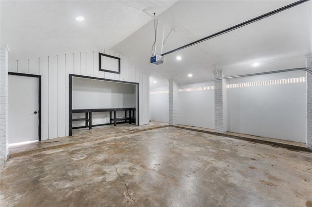 3203 Lazy Pine Lane, La Porte, TX 77571