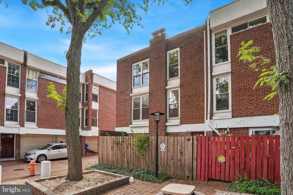 43 UNIVERSITY MEWS, PHILADELPHIA, PA 19104 — photo 2