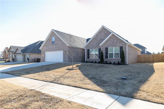 5653 Poppy Avenue, Springdale, AR 72762