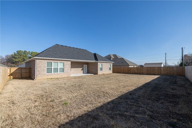 5653 Poppy Avenue, Springdale, AR 72762