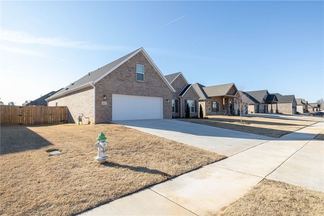 5653 Poppy Avenue, Springdale, AR 72762