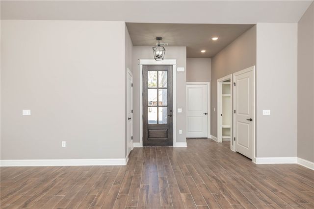 5653 Poppy Avenue, Springdale, AR 72762
