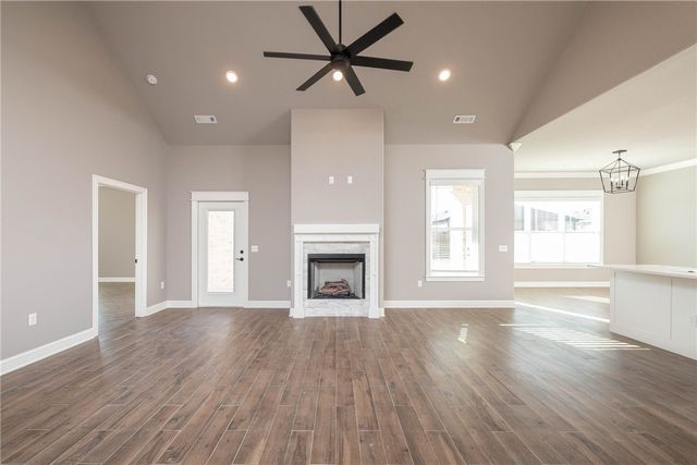 5653 Poppy Avenue, Springdale, AR 72762