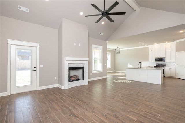 5653 Poppy Avenue, Springdale, AR 72762