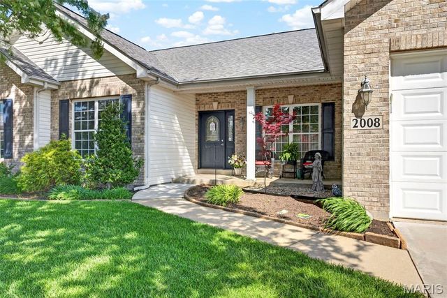 2008 Blossom Bay Court, St Peters, MO 63376