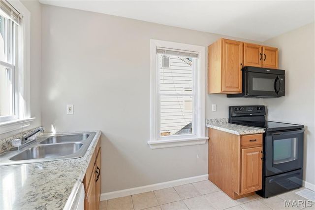 306 Oaklawn Avenue, Warrenton, MO 63383