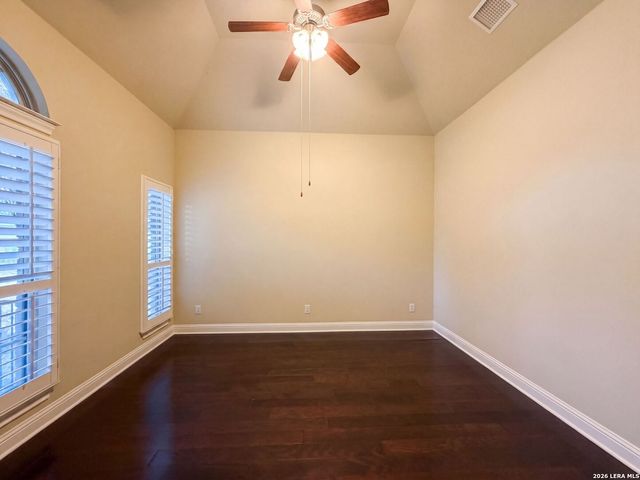 918 Santa Cruz, New Braunfels, TX 78132