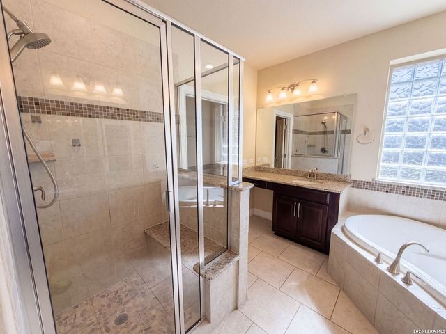 918 Santa Cruz, New Braunfels, TX 78132