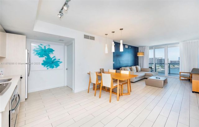 2602 E Hallandale Beach blvd R1607, Hallandale Beach, FL 33009