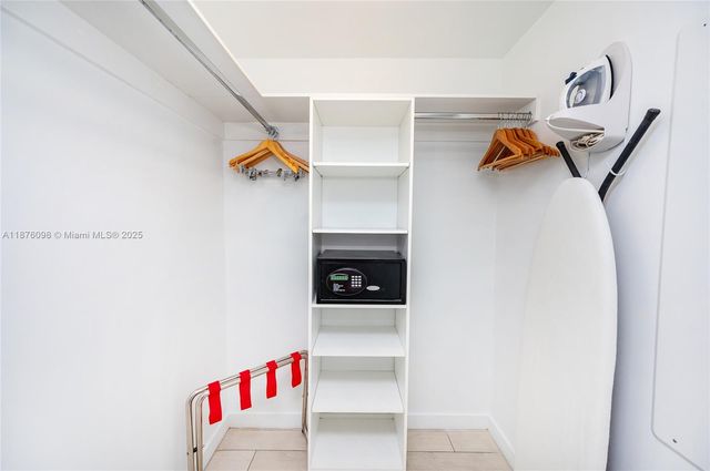 2602 E Hallandale Beach blvd R1607, Hallandale Beach, FL 33009