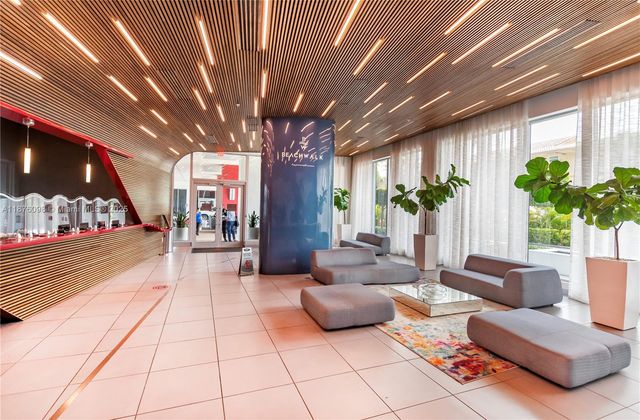 2602 E Hallandale Beach blvd R1607, Hallandale Beach, FL 33009