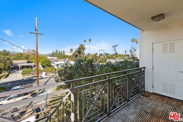 311 S Gramercy Place 303, Los Angeles, CA 90020