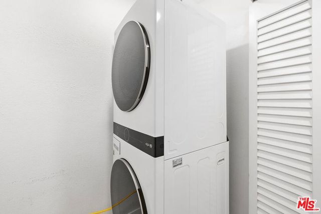 311 S Gramercy Place 303, Los Angeles, CA 90020