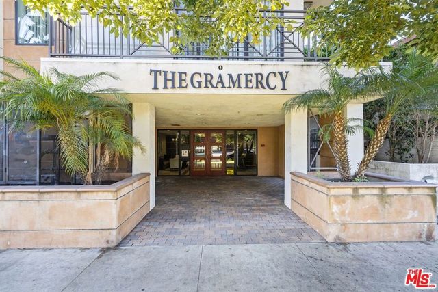 311 S Gramercy Place 303, Los Angeles, CA 90020
