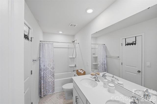149 Giant Oak Avenue, Statesville, NC 28677
