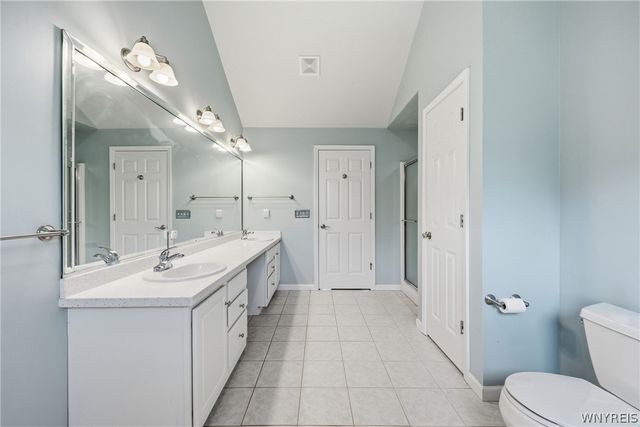 6249 Creekhaven Drive, Clarence, NY 14051