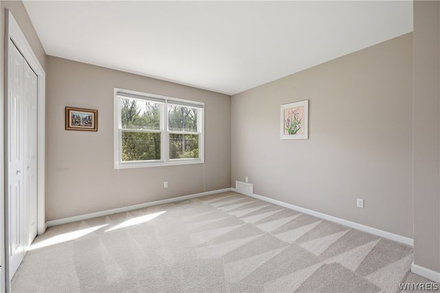 6249 Creekhaven Drive, Clarence, NY 14051