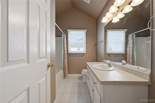6249 Creekhaven Drive, Clarence, NY 14051