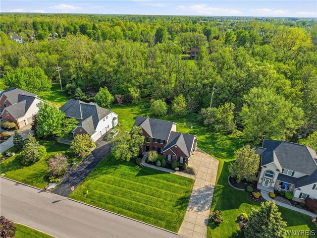 6249 Creekhaven Drive, Clarence, NY 14051