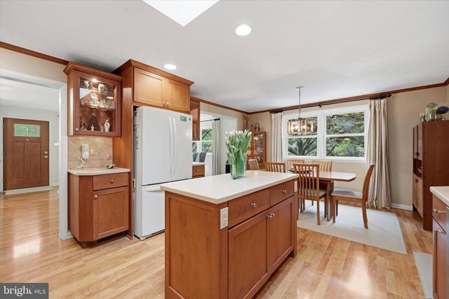 573 BROOKWOOD RD, Wayne, PA 19087