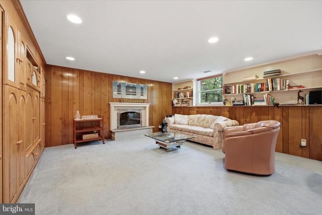 573 BROOKWOOD RD, Wayne, PA 19087