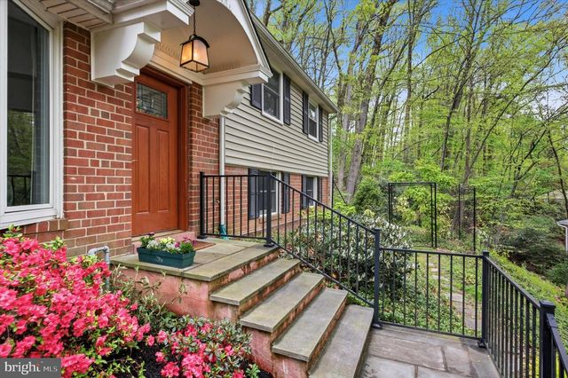 573 BROOKWOOD RD, Wayne, PA 19087