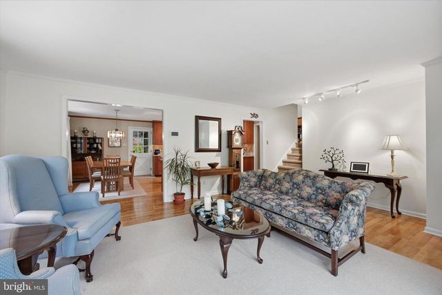 573 BROOKWOOD RD, Wayne, PA 19087