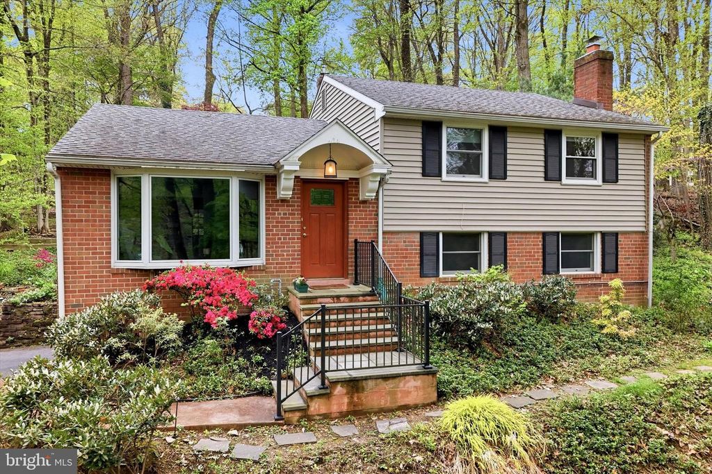 573 BROOKWOOD RD, Wayne, PA 19087