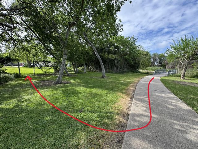 206 Avenue L, Baytown, TX 77520