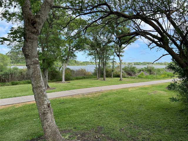 206 Avenue L, Baytown, TX 77520