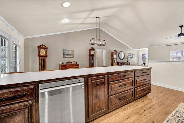 6 McCollough Lane, Bella Vista, AR 72715