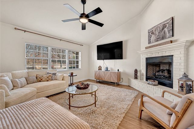 6 McCollough Lane, Bella Vista, AR 72715