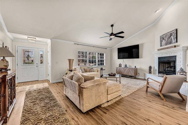 6 McCollough Lane, Bella Vista, AR 72715