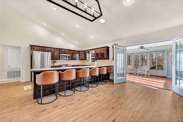 6 McCollough Lane, Bella Vista, AR 72715