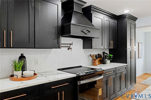 1625 Forest Glen Rd, Henrico, VA 23228