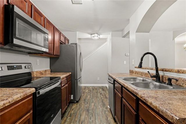 2700 Haynescrest Drive, Grayson, GA 30017