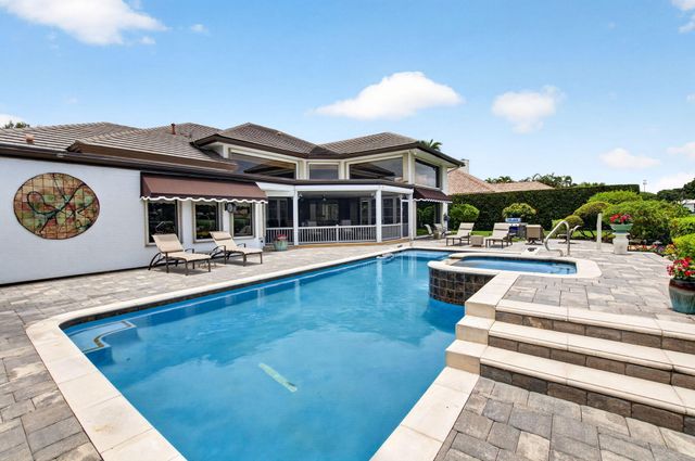 6020 NW 23rd Terrace, Boca Raton, FL 33496