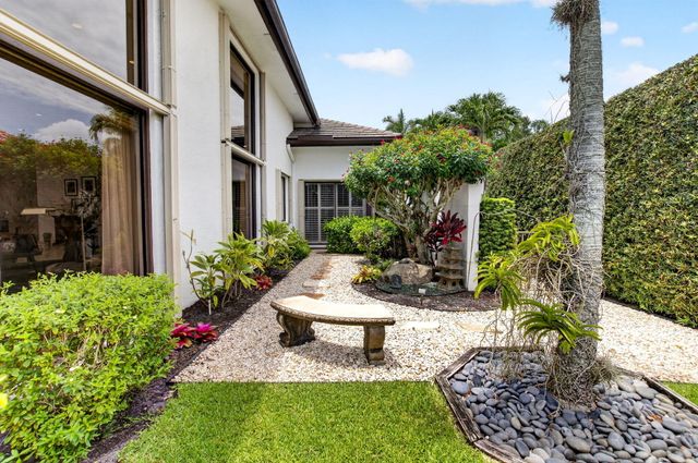 6020 NW 23rd Terrace, Boca Raton, FL 33496