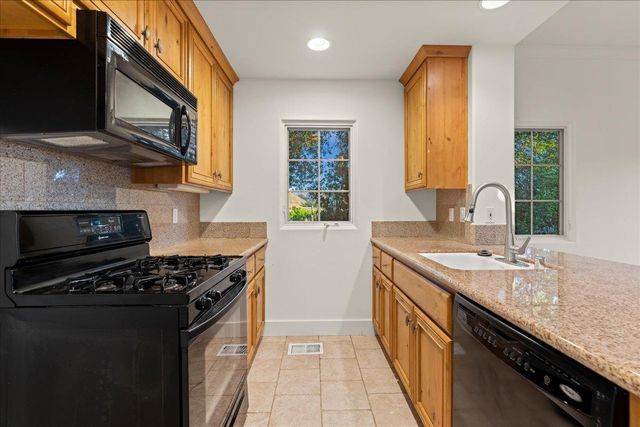 741 Kalthoff Common, Livermore, CA 94550