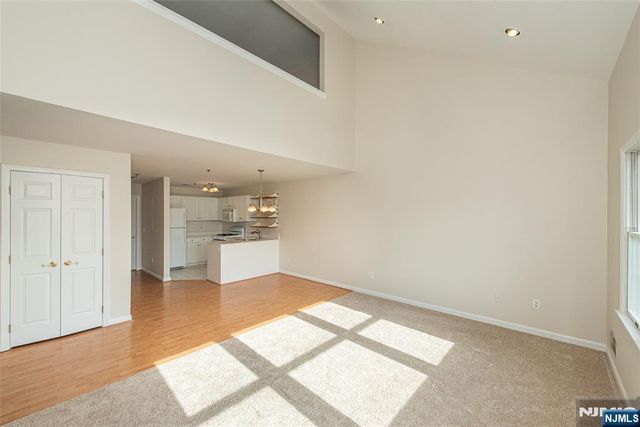 45 Royal Avenue 36, Hawthorne, NJ 07506