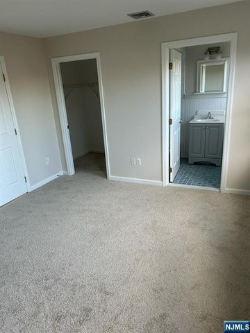 45 Royal Avenue 36, Hawthorne, NJ 07506