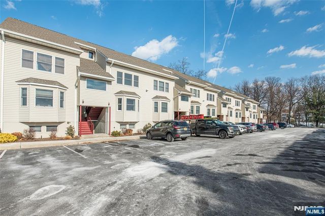 45 Royal Avenue 36, Hawthorne, NJ 07506