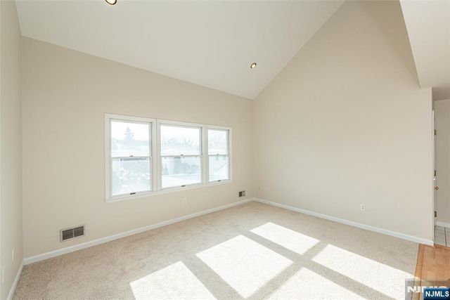 45 Royal Avenue 36, Hawthorne, NJ 07506