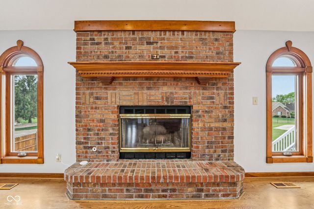 950 Silver Hill Lane, Greenwood, IN 46142