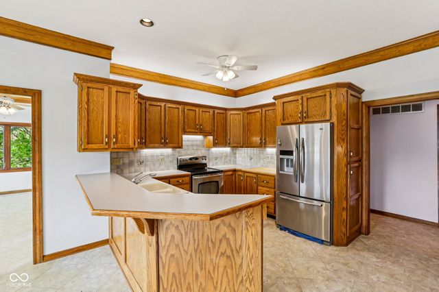 950 Silver Hill Lane, Greenwood, IN 46142