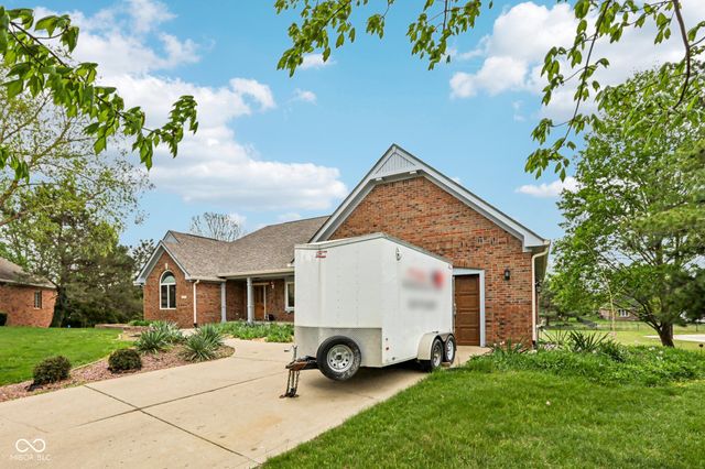 950 Silver Hill Lane, Greenwood, IN 46142